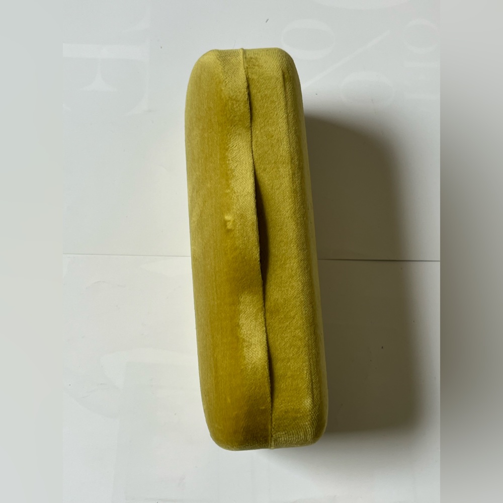 Gucci Yellow Velvet Eyewear Case W/care booklet cleaning cloth dust cover bag - Picture 7 of 8